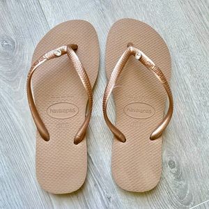 NWT Havanians Tan